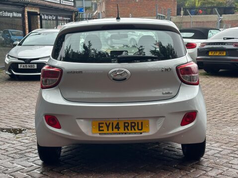 Hyundai i10 1.2 Premium Euro 5 5dr 2