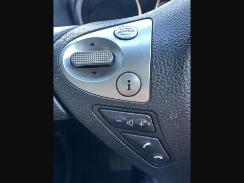 Nissan Juke 1.6 Acenta Euro 5 (s/s) 5dr 9