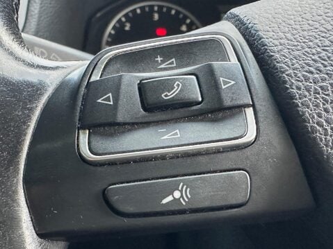 Volkswagen Tiguan 2.0 TDI BlueMotion Tech SE 4WD Euro 5 (s/s) 5dr 14