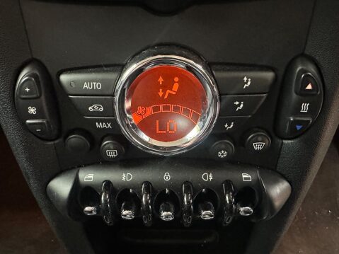 Mini Hatch 1.6 Cooper Euro 5 3dr 11