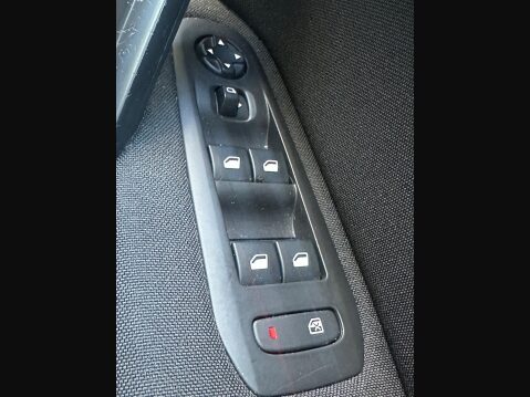 Peugeot 308 1.2 PureTech Active Euro 6 (s/s) 5dr 19