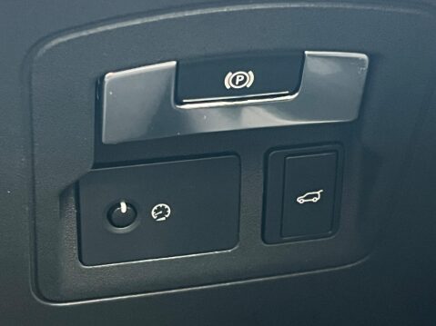 Land Rover Range Rover Velar 2.0 D240 R-Dynamic HSE Auto 4WD Euro 6 (s/s) 5dr 69