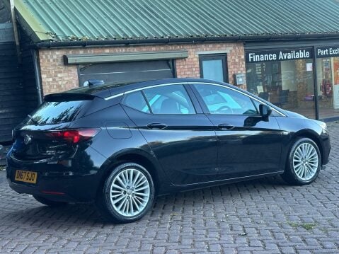 Vauxhall Astra 1.4i Turbo Elite Nav Euro 6 5dr 4