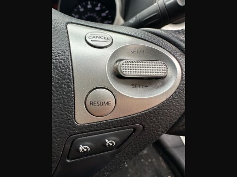 Nissan Juke 1.5 dCi 8v Tekna Euro 5 (s/s) 5dr 18