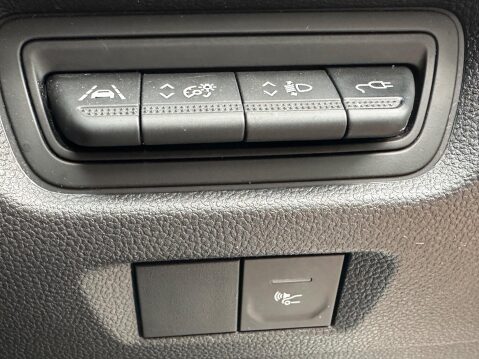 Renault Zoe R110 EV50 52kWh Iconic Auto 5dr (Rapid Charge) 18