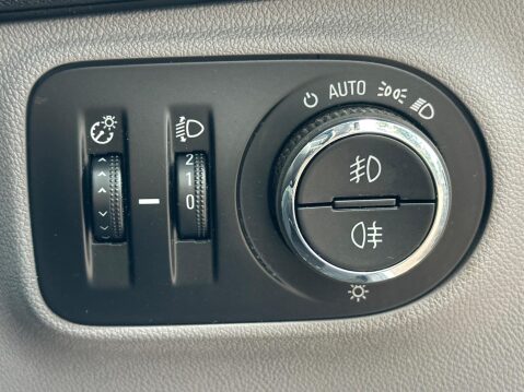 Vauxhall Corsa 1.4i ecoFLEX SE Euro 6 5dr 15