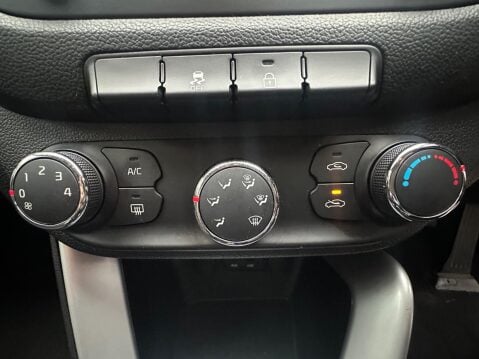 Kia Ceed 1.6 CRDi EcoDynamics 1 Euro 5 (s/s) 5dr 10