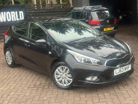 Kia Ceed 1.6 CRDi EcoDynamics 1 Euro 5 (s/s) 5dr 2