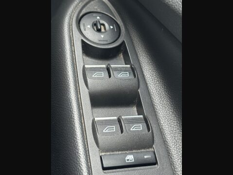 Ford Kuga 2.0 TDCi Titanium 2WD Euro 6 (s/s) 5dr 17