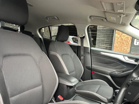 Ford Focus 1.0T EcoBoost Zetec Euro 6 (s/s) 5dr 10