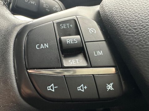 Ford Focus 1.0T EcoBoost Zetec Euro 6 (s/s) 5dr 16
