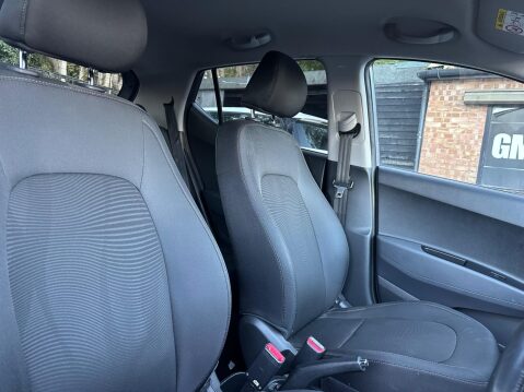 Hyundai i10 1.2 Premium Euro 6 5dr 6