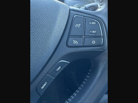 Hyundai i10 1.2 Premium Euro 6 5dr 11