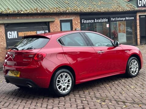 Alfa Romeo Giulietta 2.0 JTDM-2 Super Euro 6 (s/s) 5dr 4