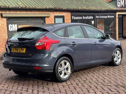 Ford Focus 1.0T EcoBoost Zetec Euro 5 (s/s) 5dr 4