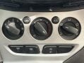 Ford Focus 1.0T EcoBoost Zetec Euro 5 (s/s) 5dr 12