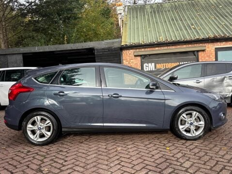 Ford Focus 1.0T EcoBoost Zetec Euro 5 (s/s) 5dr 3