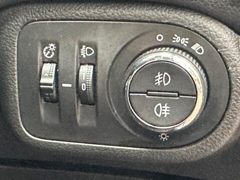 Vauxhall Zafira 1.4i Turbo SRi Nav Euro 6 5dr 17