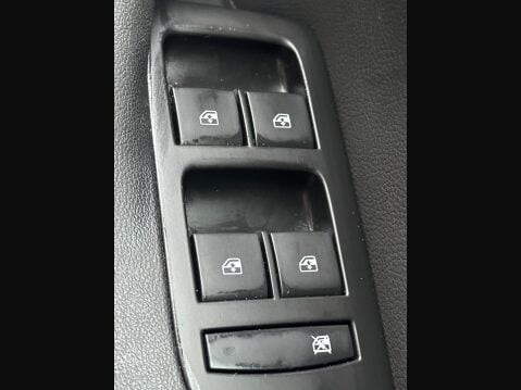 Vauxhall Zafira 1.4i Turbo SRi Nav Euro 6 5dr 18