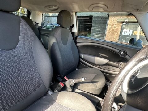 Mini Hatch 1.6 Cooper Euro 4 3dr 10