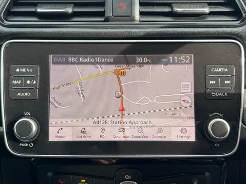 Nissan LEAF 40kWh N-Connecta Auto 5dr 12