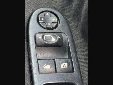 Peugeot 207 1.6 HDi Active Euro 5 5dr 16