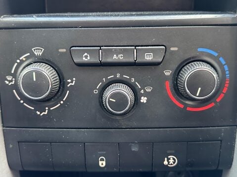 Peugeot 207 1.6 HDi Active Euro 5 5dr 12