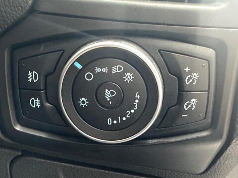 Ford Focus 1.5 TDCi Titanium Euro 6 (s/s) 5dr 19