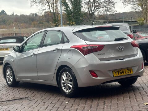Hyundai i30 1.6 CRDi Blue Drive Active Euro 5 (s/s) 5dr 6