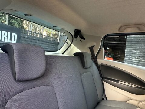 Renault Zoe 22kWh Dynamique Nav Auto 5dr (Battery Lease) 10