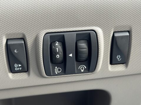 Renault Zoe 22kWh Dynamique Nav Auto 5dr (Battery Lease) 18