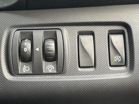 Renault Clio 1.5 dCi Dynamique MediaNav Euro 5 (s/s) 5dr 15