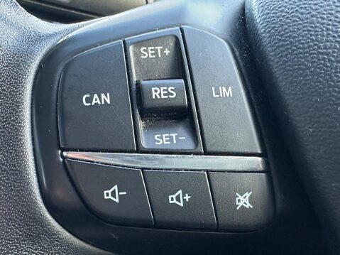 Ford Fiesta 1.0T EcoBoost Zetec Euro 6 (s/s) 5dr 17