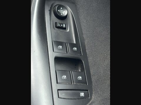 Vauxhall Astra 1.4i Turbo SRi Nav Euro 6 5dr 18