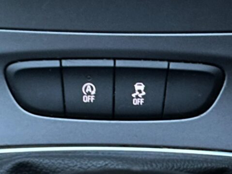 Vauxhall Astra 1.5 Turbo D Business Edition Nav Euro 6 (s/s) 5dr 12