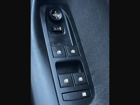 Vauxhall Astra 1.5 Turbo D Business Edition Nav Euro 6 (s/s) 5dr 20