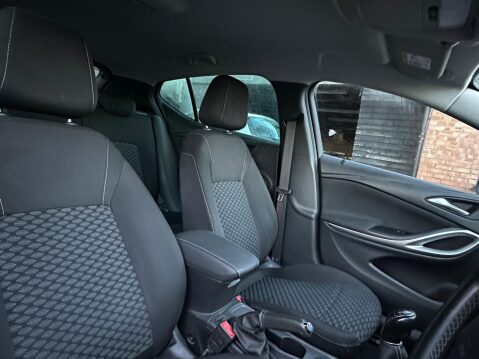 Vauxhall Astra 1.5 Turbo D Business Edition Nav Euro 6 (s/s) 5dr 10