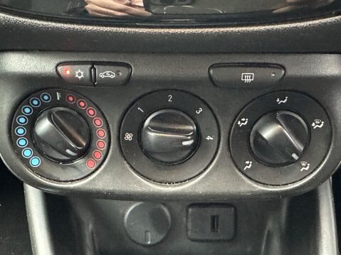 Vauxhall Corsa 1.4i ecoTEC Griffin Euro 6 3dr 8