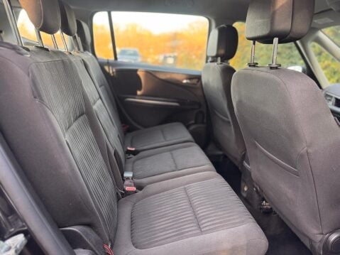 Vauxhall Zafira 1.8 16V Exclusiv Euro 5 5dr 11