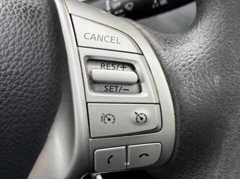 Nissan Qashqai 1.5 dCi Visia 2WD Euro 5 (s/s) 5dr 18