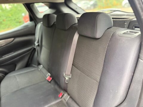 Nissan Qashqai 1.5 dCi Visia 2WD Euro 5 (s/s) 5dr 14