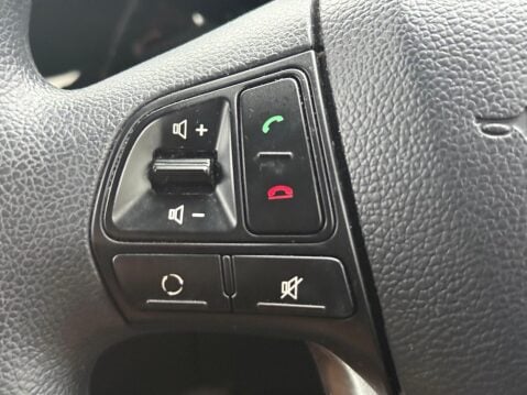 Kia Rio 1.4 3 5dr 15