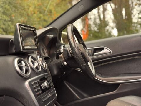 Mercedes-Benz A Class 1.5 A180 CDI Sport 7G-DCT Euro 5 (s/s) 5dr 10