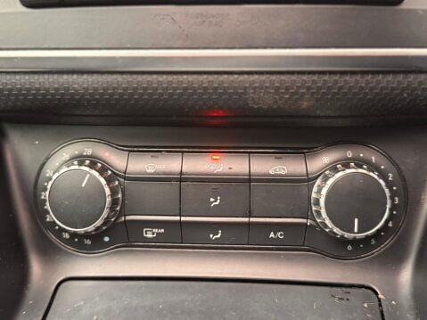 Mercedes-Benz A Class 1.5 A180 CDI Sport 7G-DCT Euro 5 (s/s) 5dr 20