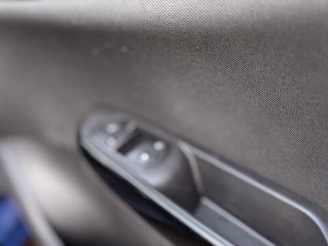 Vauxhall Corsa 1.4i ecoTEC Design Euro 6 5dr 23