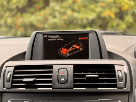 BMW 1 Series 2.0 116d Sport Euro 5 (s/s) 5dr 23