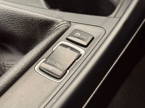 BMW 1 Series 2.0 116d Sport Euro 5 (s/s) 5dr 29