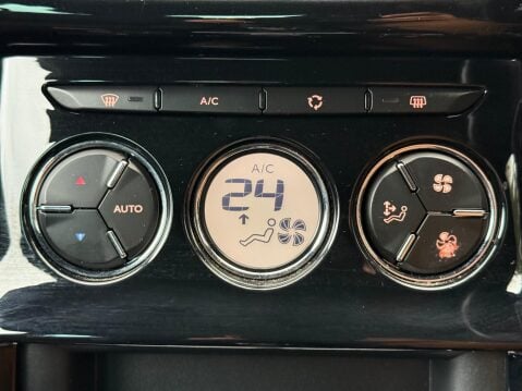 DS DS 3 1.6 BlueHDi Connected Chic Euro 6 (s/s) 3dr 15