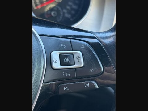 Volkswagen Golf 1.6 TDI BlueMotion Tech SE Euro 5 (s/s) 5dr 20