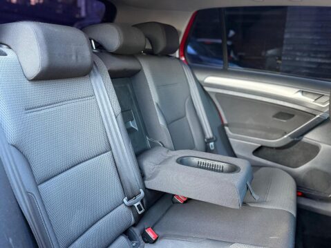 Volkswagen Golf 1.6 TDI BlueMotion Tech SE Euro 5 (s/s) 5dr 14